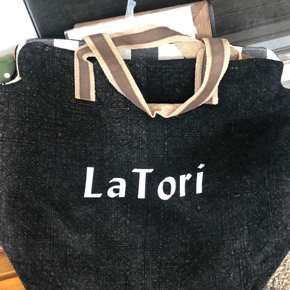 Handbags/totes - Picture 6 of 6